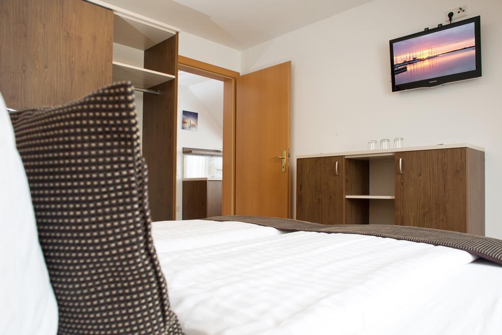 Hotel Am See Rust Luaran gambar