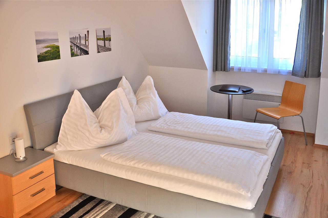 Hotel Am See Rust Luaran gambar