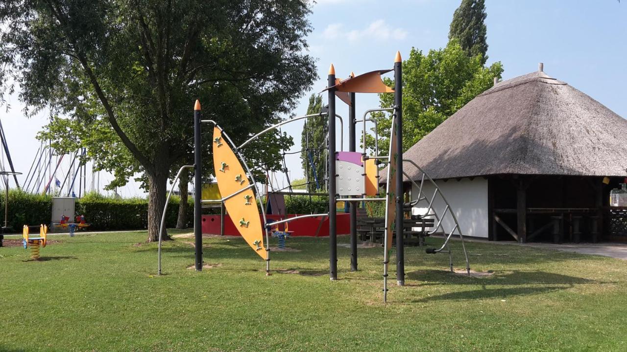 Hotel Am See Rust Luaran gambar